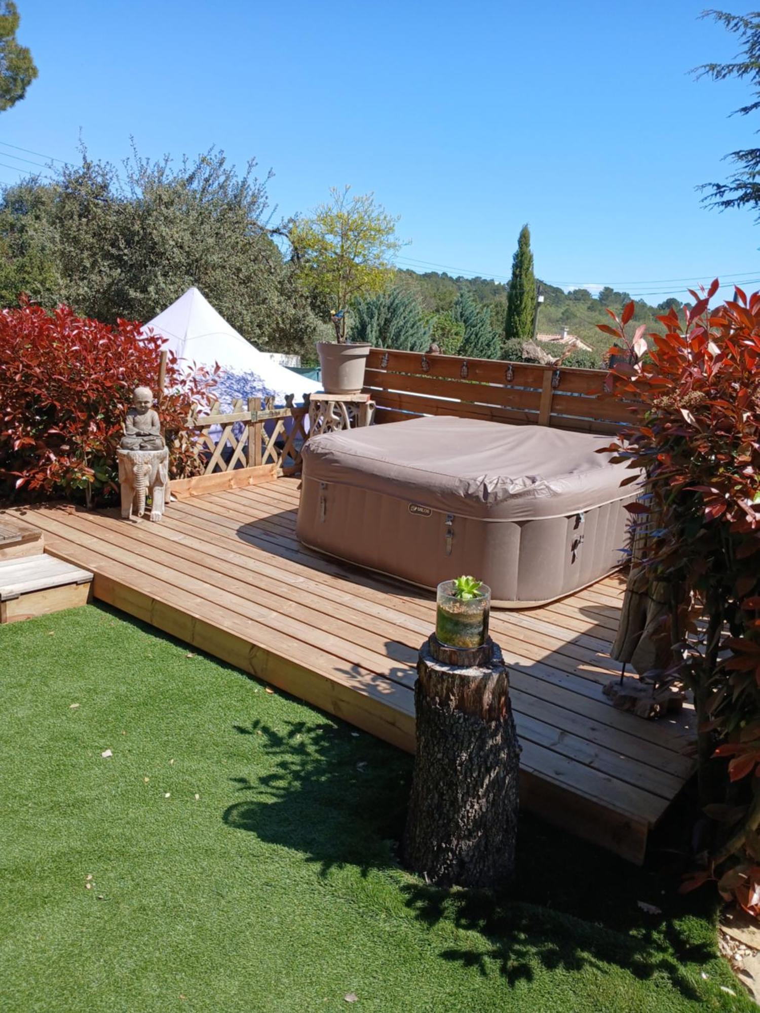 Villa 4 Chambres Avec Jacuzzi Saint-Maximin Εξωτερικό φωτογραφία